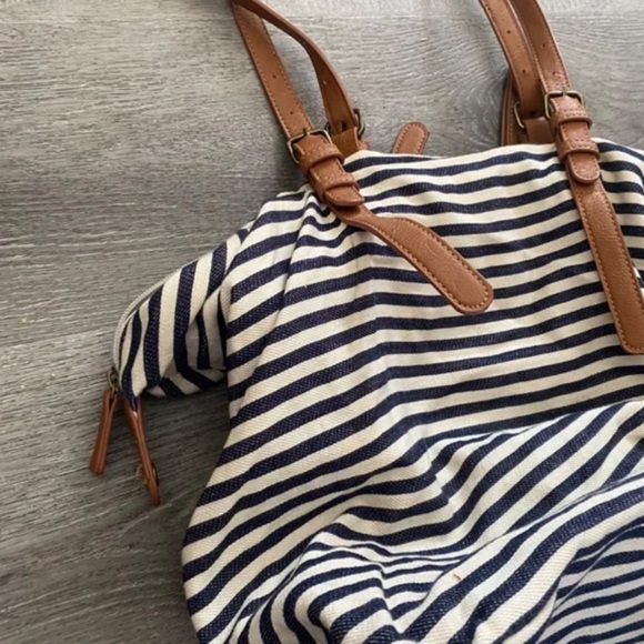 Slouchy Beach Bag - Picture 2 of 3